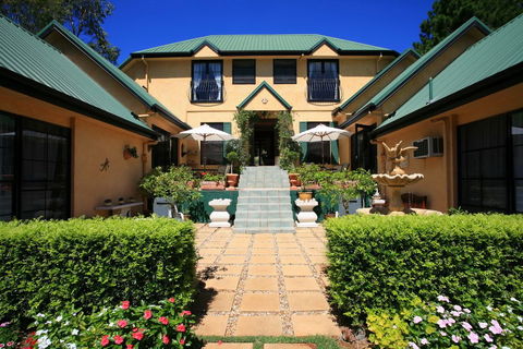 Villa Della Rosa B&B - Accommodation Sunshine Coast 0