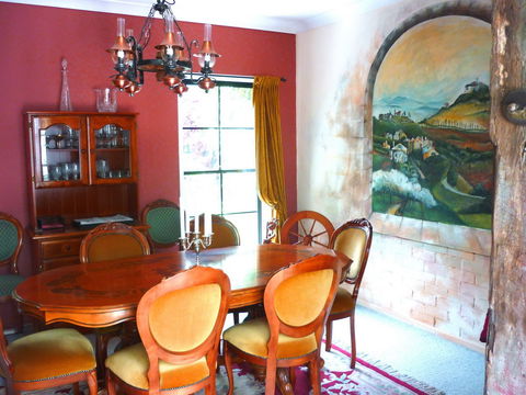Villa Della Rosa B&B - Accommodation Sunshine Coast 2