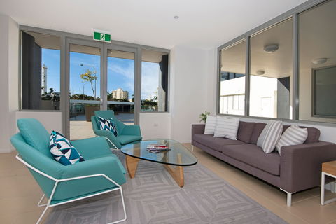 Allure Hotel And Apartments - Accommodation Sunshine Coast 1