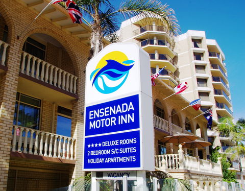 Ensenada Motor Inn - Accommodation Sunshine Coast 0