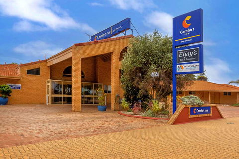 Comfort Inn Bay Of Isles - Accommodation Sunshine Coast 0