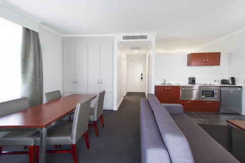 Abode Narrabundah - Accommodation Sunshine Coast 7