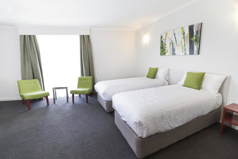 Abode Narrabundah - Accommodation Sunshine Coast 3