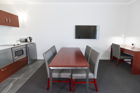 Abode Narrabundah - Accommodation Sunshine Coast 8