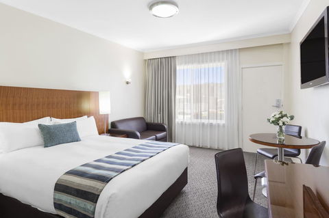 Garden City Hotel, Best Western Signature Collection - Accommodation Sunshine Coast 1
