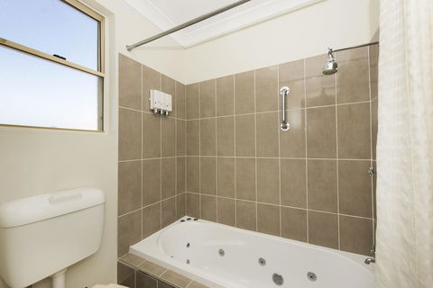 Soldiers Motel - Accommodation Sunshine Coast 8