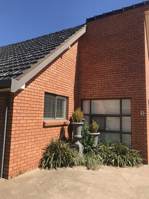 Central Tranquility Heart Of Orange - Accommodation Sunshine Coast 28