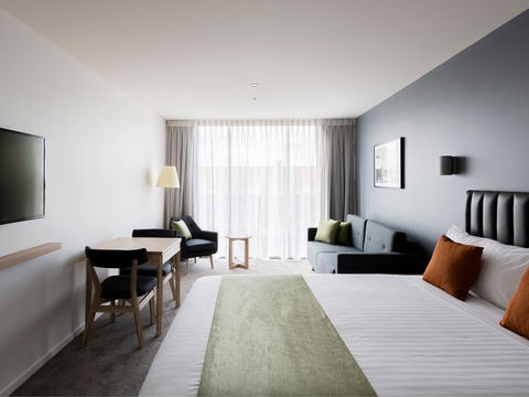 Abode Kingston - Accommodation Sunshine Coast 3