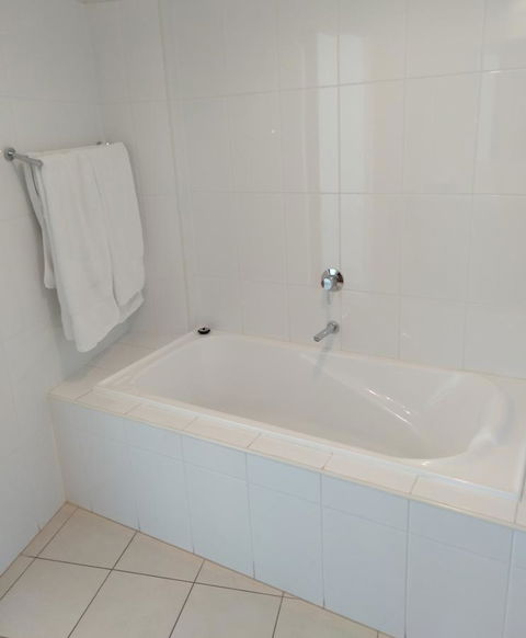 Wallaroo Marina Executive Apartments - Accommodation Sunshine Coast 10
