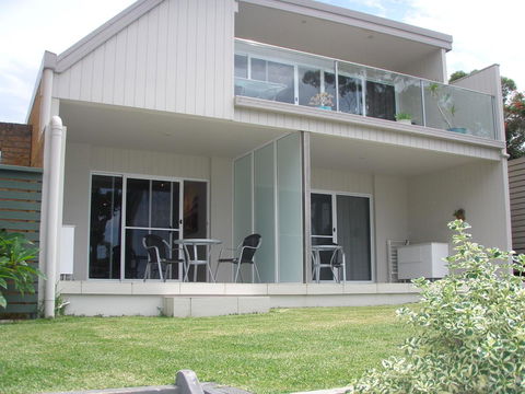 Mollymook Beach Waterfront - Accommodation Sunshine Coast 14