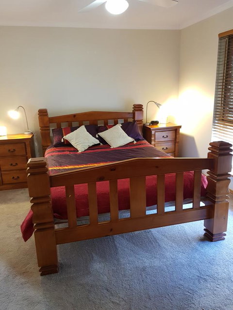 Frog Song At Willunga - Accommodation Sunshine Coast 2