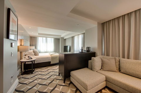Mayfair Hotel - Accommodation Sunshine Coast 5