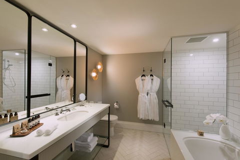 Mayfair Hotel - Accommodation Sunshine Coast 17