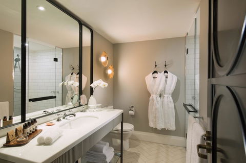 Mayfair Hotel - Accommodation Sunshine Coast 12