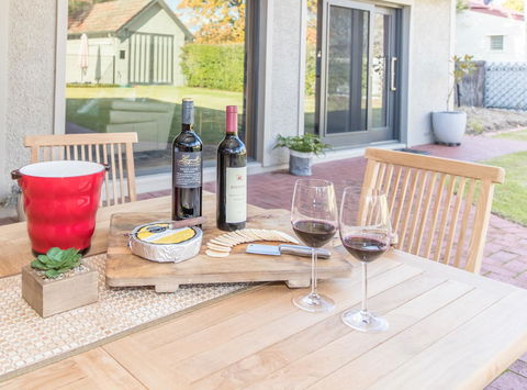 The Tudor House - Accommodation Sunshine Coast 18