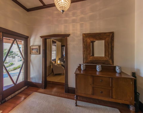 The Tudor House - Accommodation Sunshine Coast 4