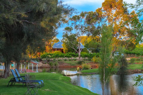 Stonewell Cottages And Vineyards - Accommodation Sunshine Coast 16