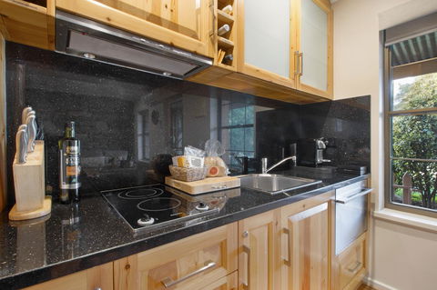 Stonewell Cottages And Vineyards - Accommodation Sunshine Coast 22