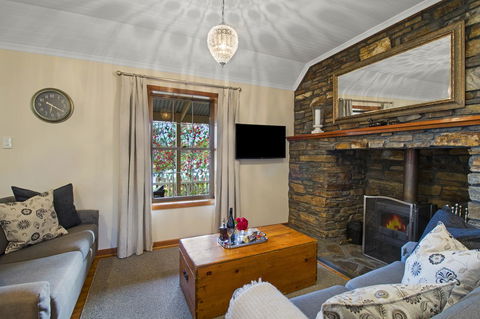 Stonewell Cottages And Vineyards - Accommodation Sunshine Coast 27