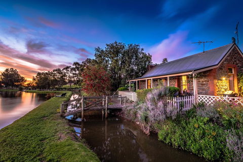 Stonewell Cottages And Vineyards - Accommodation Sunshine Coast 39