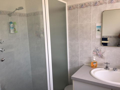 Emu Bay Holiday Homes - Accommodation Sunshine Coast 35