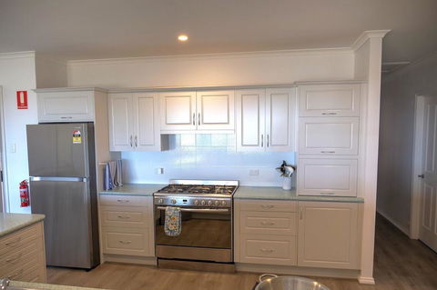 Emu Bay Holiday Homes - Accommodation Sunshine Coast 22