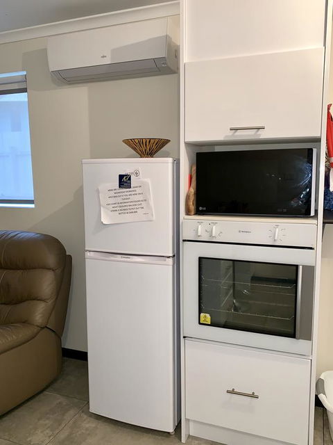 Inna Nutshell - Accommodation Sunshine Coast 2