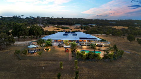 Doyles On The Bay - Accommodation Sunshine Coast 0