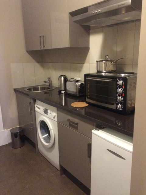 Penzance Cottage Glenelg - Accommodation Sunshine Coast 3