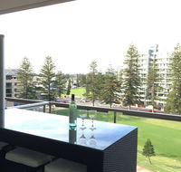 Beachside Luxury getaway in Glenelg - Accommodation Sunshine Coast