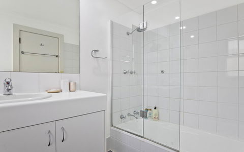 Glenelg Oasis Studios - Accommodation Sunshine Coast 11