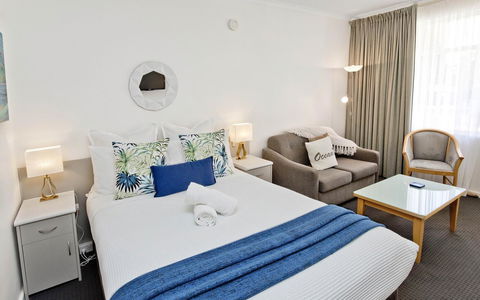 Glenelg Oasis Studios - Accommodation Sunshine Coast 0
