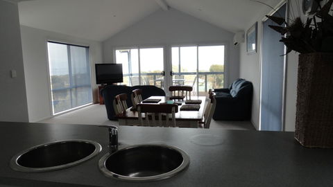 Kangaroo Island Bayview Villas - Accommodation Sunshine Coast 1