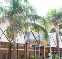 Bay Motel Hotel - Accommodation Sunshine Coast