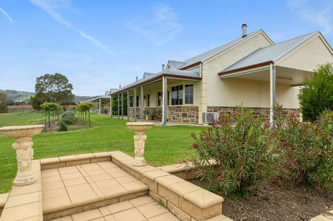 Barossa Vineyard Cottages - Accommodation Sunshine Coast 27