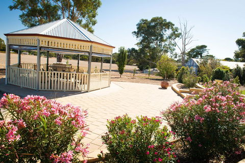Barossa Vineyard Cottages - Accommodation Sunshine Coast 4
