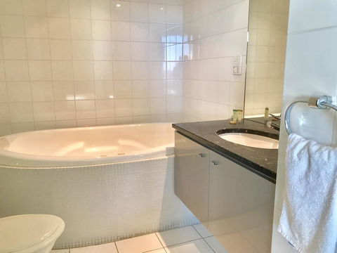 Adelaide DressCircle Apartments - North Terrace - Accommodation Sunshine Coast 6