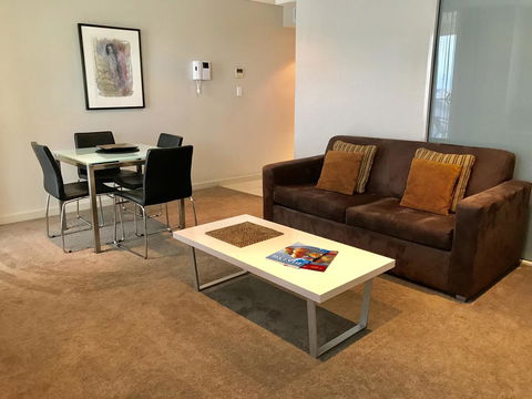 Adelaide DressCircle Apartments - North Terrace - Accommodation Sunshine Coast 10