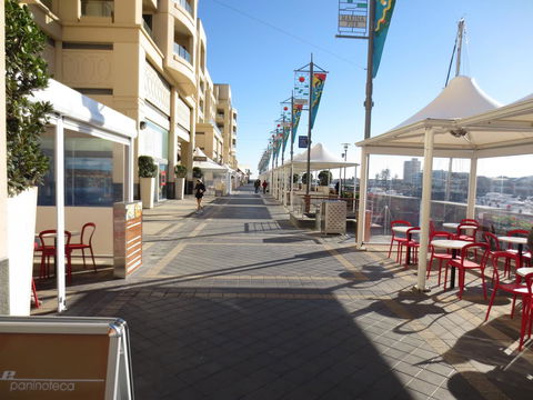 Lights Landing Apartments - Accommodation Sunshine Coast 2