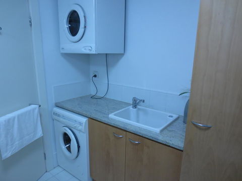 Lights Landing Apartments - Accommodation Sunshine Coast 10