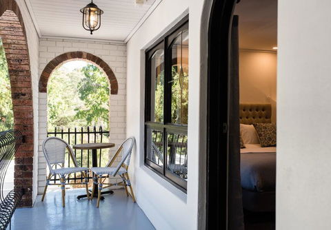 The Manor Basket Range - Accommodation Sunshine Coast 18