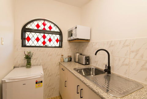 The Manor Basket Range - Accommodation Sunshine Coast 5