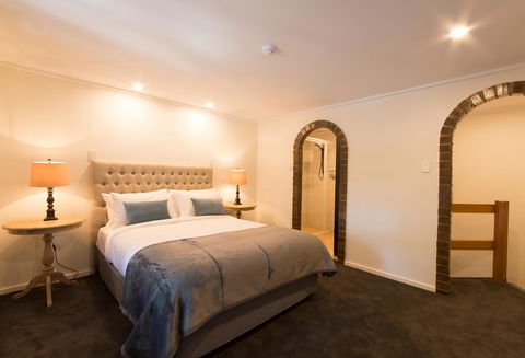 The Manor Basket Range - Accommodation Sunshine Coast 4