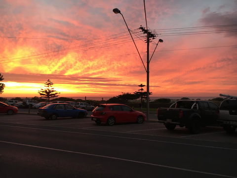 Adelaide - Semaphore Beach Front - Accommodation Sunshine Coast 5