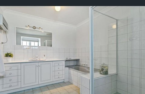 Angaston House - Accommodation Sunshine Coast 14