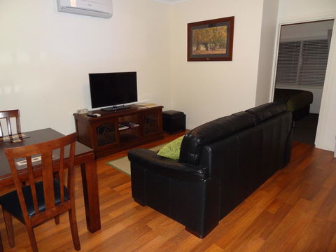 Hahndorf Oak Tree Cottages - Accommodation Sunshine Coast 5
