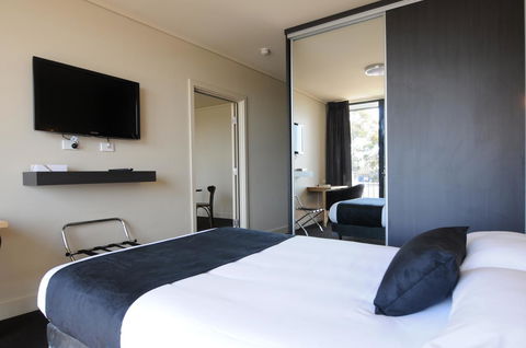 Mansfield Park Hotel - Accommodation Sunshine Coast 1