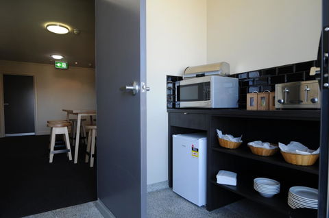 Mansfield Park Hotel - Accommodation Sunshine Coast 9