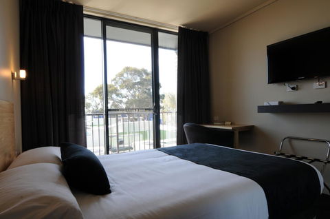 Mansfield Park Hotel - Accommodation Sunshine Coast 7