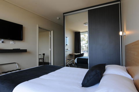 Mansfield Park Hotel - Accommodation Sunshine Coast 15